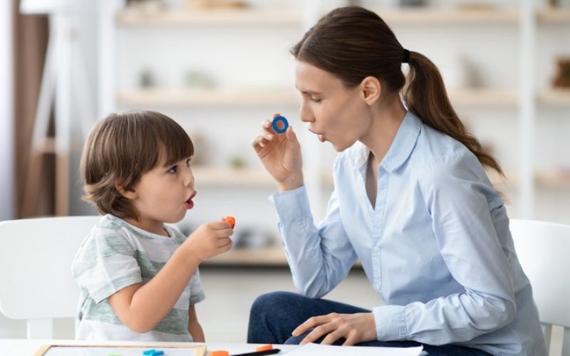Rối loạn ngôn ngữ và giao tiếp